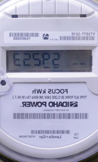 Idaho Power focus meter showing delivering and receiving energy for customer generation and solar panels